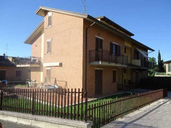 Appartamento in vendita a Perugia, San Martino In Colle, 80 mq - Foto 2