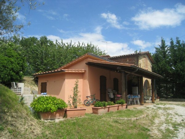 Casa indipendente in affitto a Perugia, Montelaguardia, Arredato, con giardino, 110 mq - Foto 3