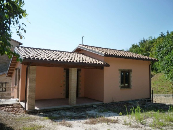 Casa indipendente in vendita a Nocera Umbra, Con giardino, 150 mq - Foto 12
