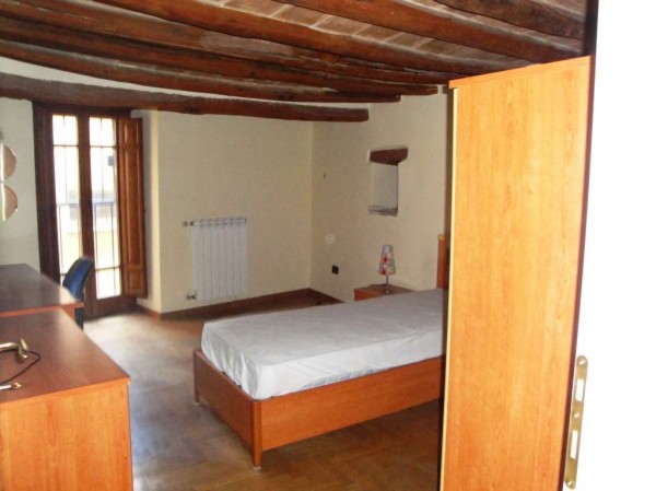 Appartamento in vendita a Perugia, Centro Storico, Arredato, 90 mq