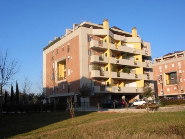 Appartamento in vendita a Perugia, Ponte Felcino(ponte Felcino) - Ponte Felcino, Villa Pitignano, 70 mq - Foto 2