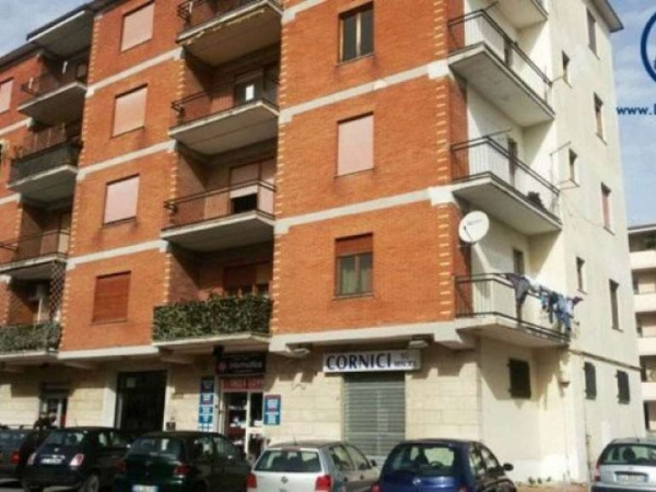 Appartamento in vendita a Caserta, San Benedetto, 146 mq - Foto 2