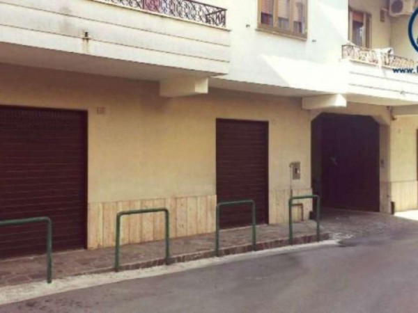 Casa indipendente in vendita a San Cipriano d'Aversa, 400 mq - Foto 1