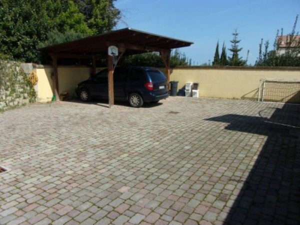 Villa in vendita a Pescara, 300 mq - Foto 2