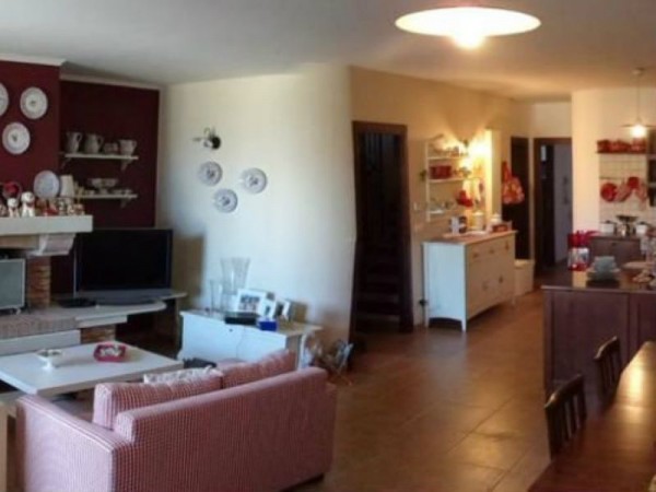 Villa in vendita a Pescara, 300 mq - Foto 1
