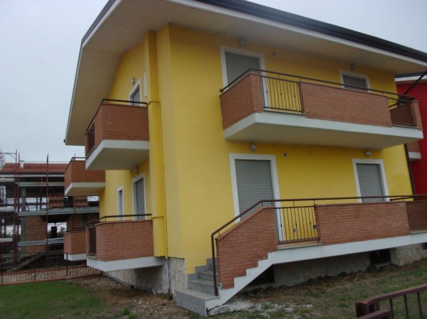 Appartamento in vendita a San Vito Chietino, 110 mq - Foto 2