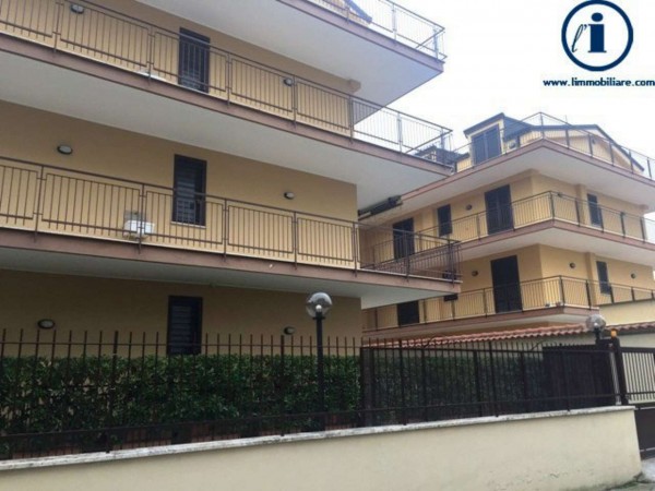 Appartamento in vendita a Caserta, Puccianiello, 145 mq - Foto 3