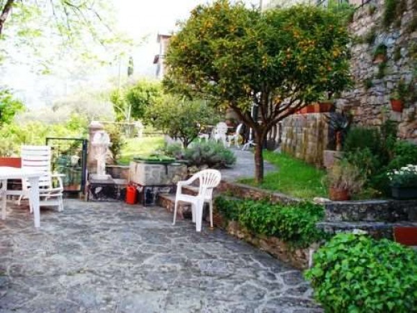 Locale Commerciale  in vendita a Camogli, Ruta, Con giardino, 100 mq - Foto 2
