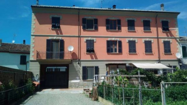Casa indipendente in vendita a Borgoratto Alessandrino, Con giardino, 300 mq - Foto 1