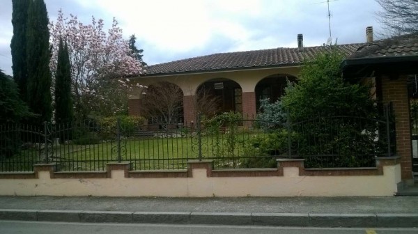 Villa in vendita a Alessandria, Spinetta Marengo, Con giardino, 270 mq