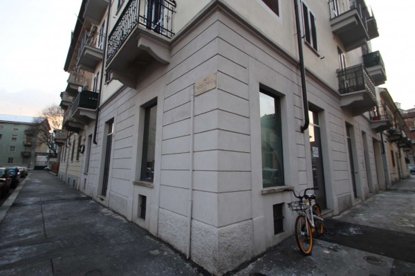 Negozio in affitto a Torino, Rebaudengo, 65 mq