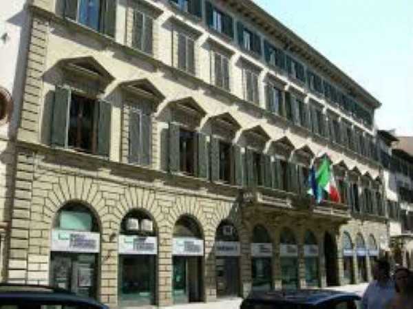 Appartamento in vendita a Firenze, 58 mq