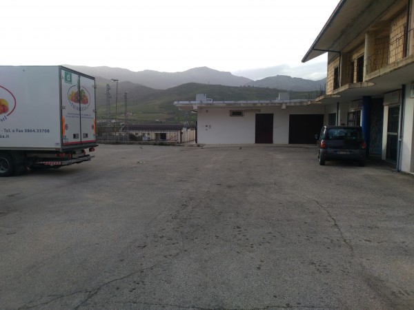 Capannone in vendita a Tocco da Casauria, Contrada Francoli, 1140 mq - Foto 2