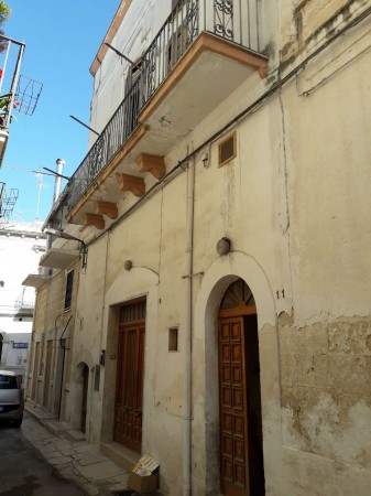 Casa indipendente in vendita a Triggiano, Centrale, 90 mq - Foto 1