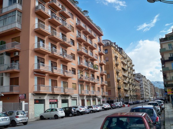Appartamento in vendita a Palermo, Notarbartolo, 150 mq