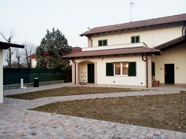 Casa indipendente in vendita a Alessandria, Centrale, Con giardino, 200 mq - Foto 1