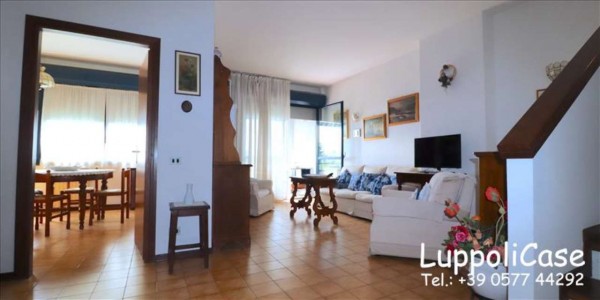 Appartamento in vendita a Siena, 130 mq
