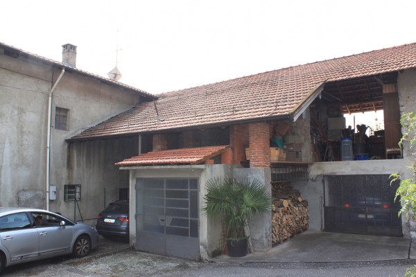 Casa indipendente in vendita a Monvalle, Con giardino, 140 mq - Foto 2