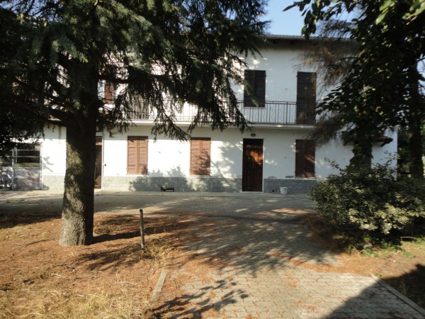 Casa indipendente in vendita a Alessandria, Con giardino, 250 mq - Foto 1