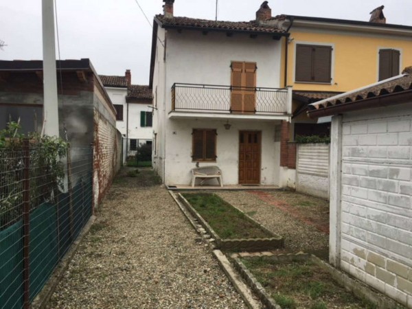 Casa indipendente in vendita a Castelletto Monferrato, 70 mq