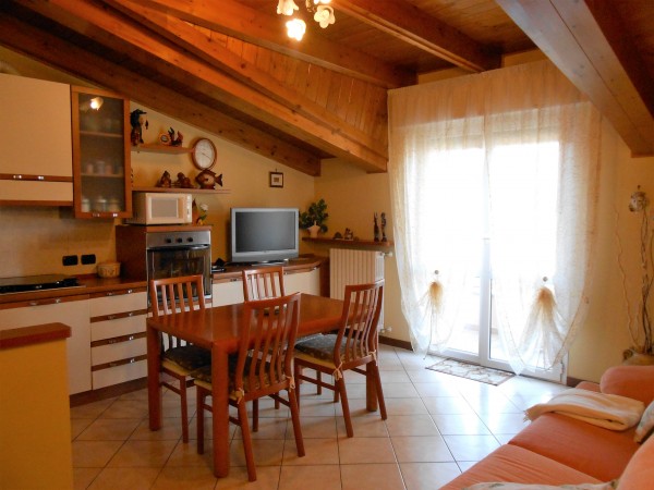 Appartamento in vendita a Concorezzo, Semicentro, 85 mq - Foto 1