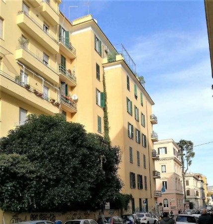 Appartamento in vendita a Roma, 100 mq
