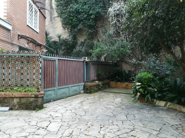 Immobile in vendita a Napoli, Posillipo, Con giardino, 170 mq - Foto 1