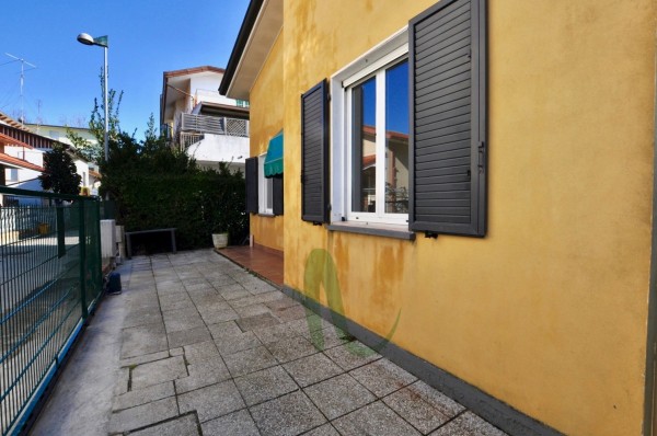 Casa indipendente in vendita a Bellaria-Igea Marina, Bellaria - Igea Marina, Con giardino, 90 mq - Foto 4