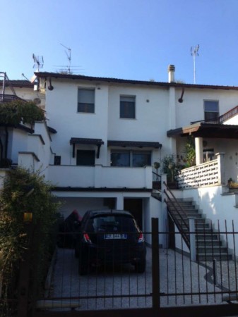 Villa in vendita a Pietra Marazzi, 130 mq - Foto 1