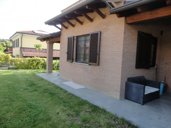 Villa in vendita a Castelletto Monferrato, Con giardino, 250 mq
