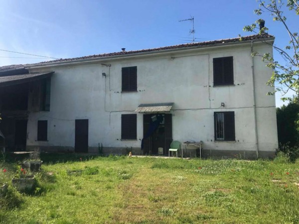 Rustico/Casale in vendita a Alessandria, San Giuliano Vecchio, Con giardino, 130 mq
