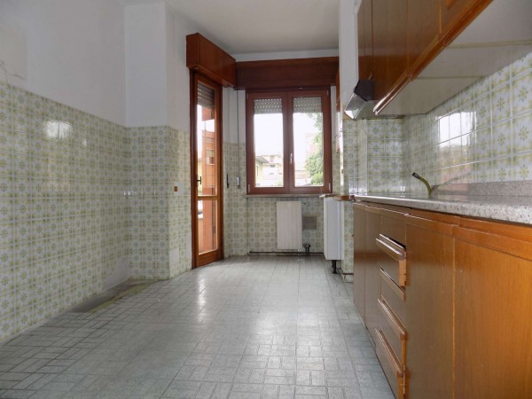 Appartamento in vendita a Varedo, Confini Con Limbiate, Con giardino, 113 mq - Foto 15