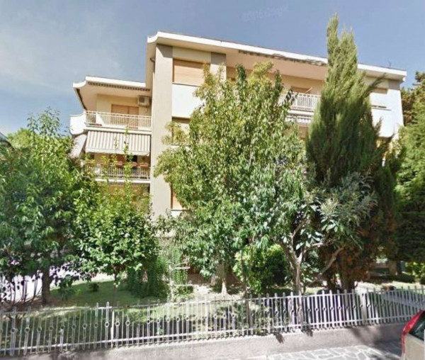 Appartamento in vendita a Pineto, Arredato, con giardino, 78 mq