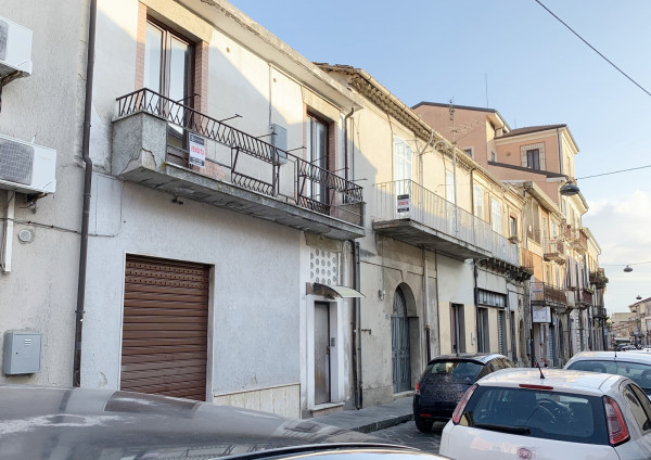Casa indipendente in vendita a Vibo Valentia, Centro, 45 mq - Foto 2