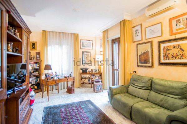 Appartamento in vendita a Roma, San Giovanni, 120 mq