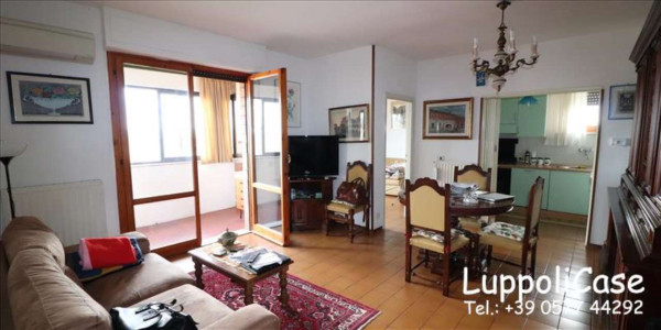 Appartamento in vendita a Siena, 108 mq