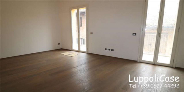 Appartamento in vendita a Siena, 150 mq - Foto 1