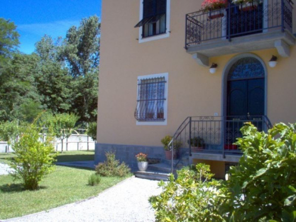 Villa in vendita a Busalla, Sarissola, Con giardino, 250 mq