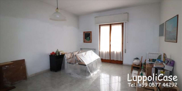 Appartamento in vendita a Siena, 102 mq