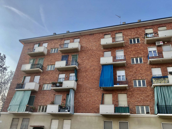 Appartamento in vendita a Torino, Con giardino, 75 mq