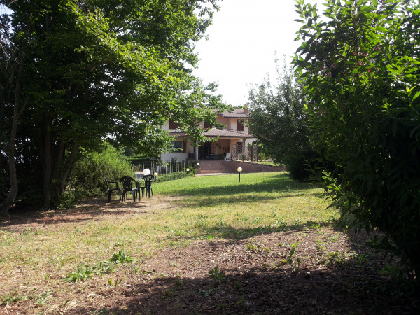 Villa in vendita a Vigolzone, Bagnolo, Con giardino, 400 mq