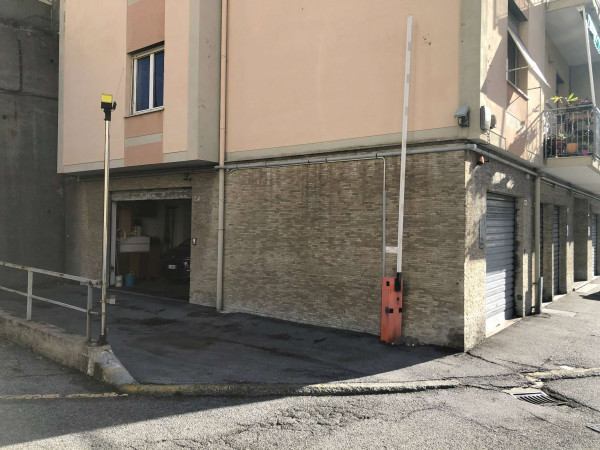 Immobile in vendita a Genova, Sestri Ponente, 65 mq