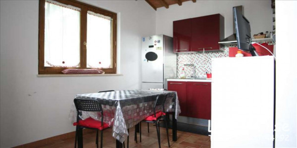 Appartamento in vendita a Siena, Arredato, con giardino, 65 mq