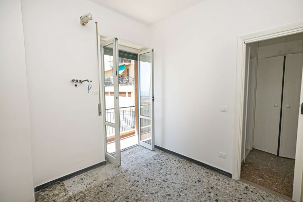 Appartamento in vendita a Genova, 55 mq