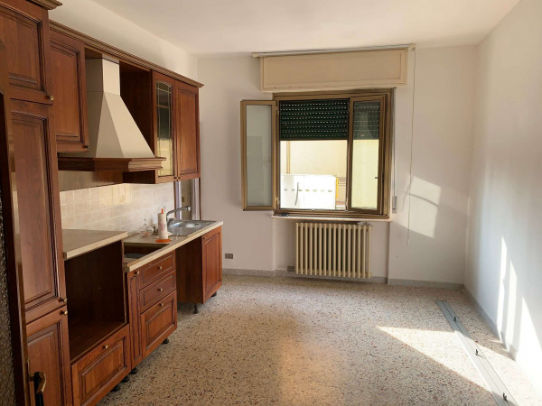 Appartamento in vendita a Cesate, 80 mq