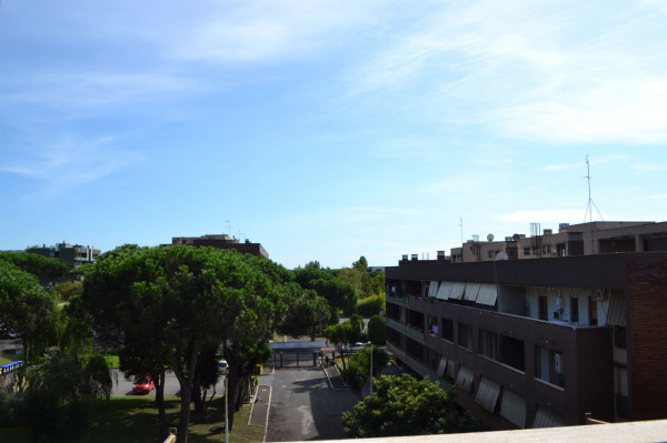Appartamento in vendita a Roma, Acilia, Con giardino, 100 mq