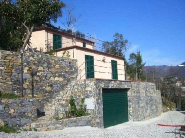 Villa in vendita a Rapallo, Via Milano, Con giardino, 75 mq