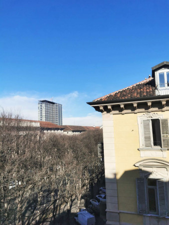 Appartamento in affitto a Torino, 150 mq