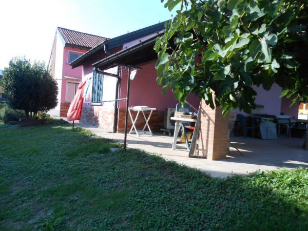 Villa in vendita a Chieve, Residenziale, Con giardino, 416 mq