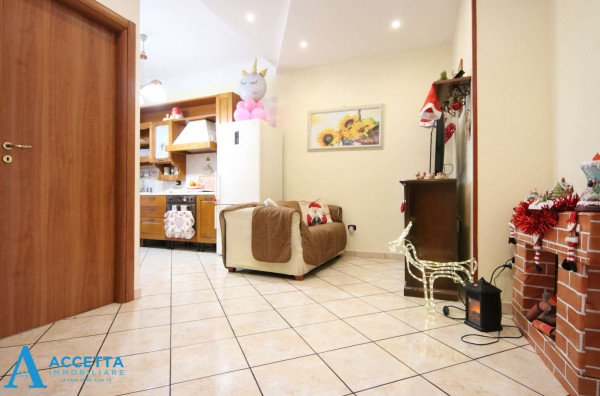 Appartamento in vendita a Taranto, Tre Carrare - Battisti, 81 mq - Foto 1